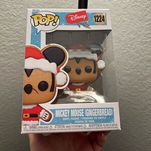 Disney Funko Pop- Christmas